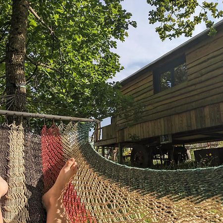 La Roulotte Tiny House Du Mond'Ideal Leval  Buitenkant foto