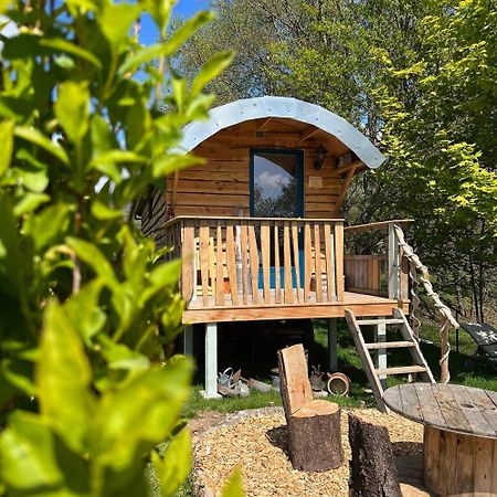 La Roulotte Tiny House Du Mond'Ideal Leval  Buitenkant foto